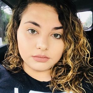 Meet your Posher, Alexandria